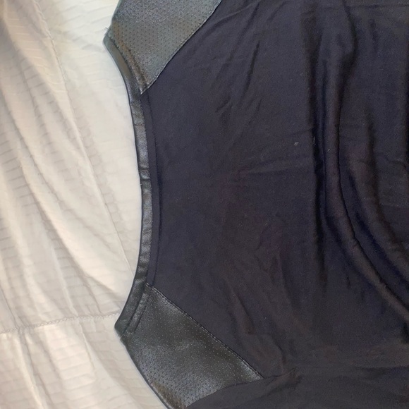 Cynthia Rowley Black long sleeve with leather like trim shirt - Picture 4 of 5